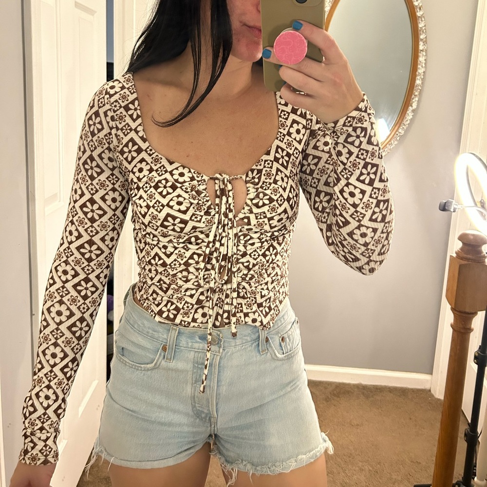 70s inspired long sleeve top